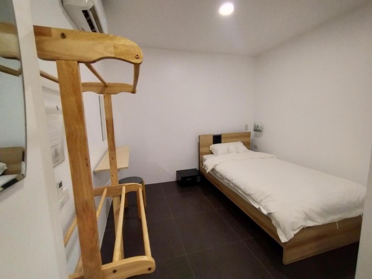 Breeze Hostel Джомтиен Бийч Екстериор снимка